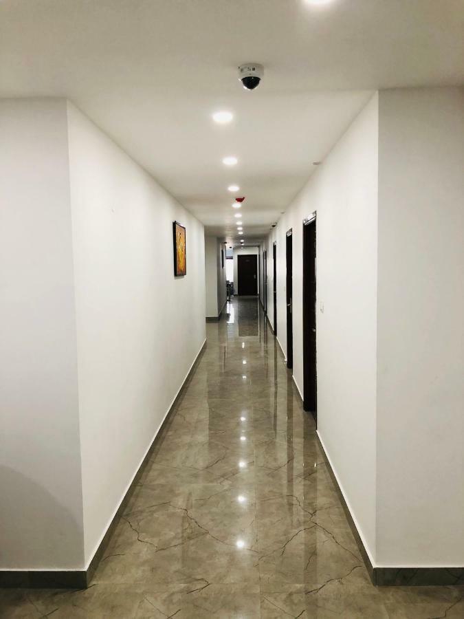 Hotel Ak Suites Patiāla エクステリア 写真