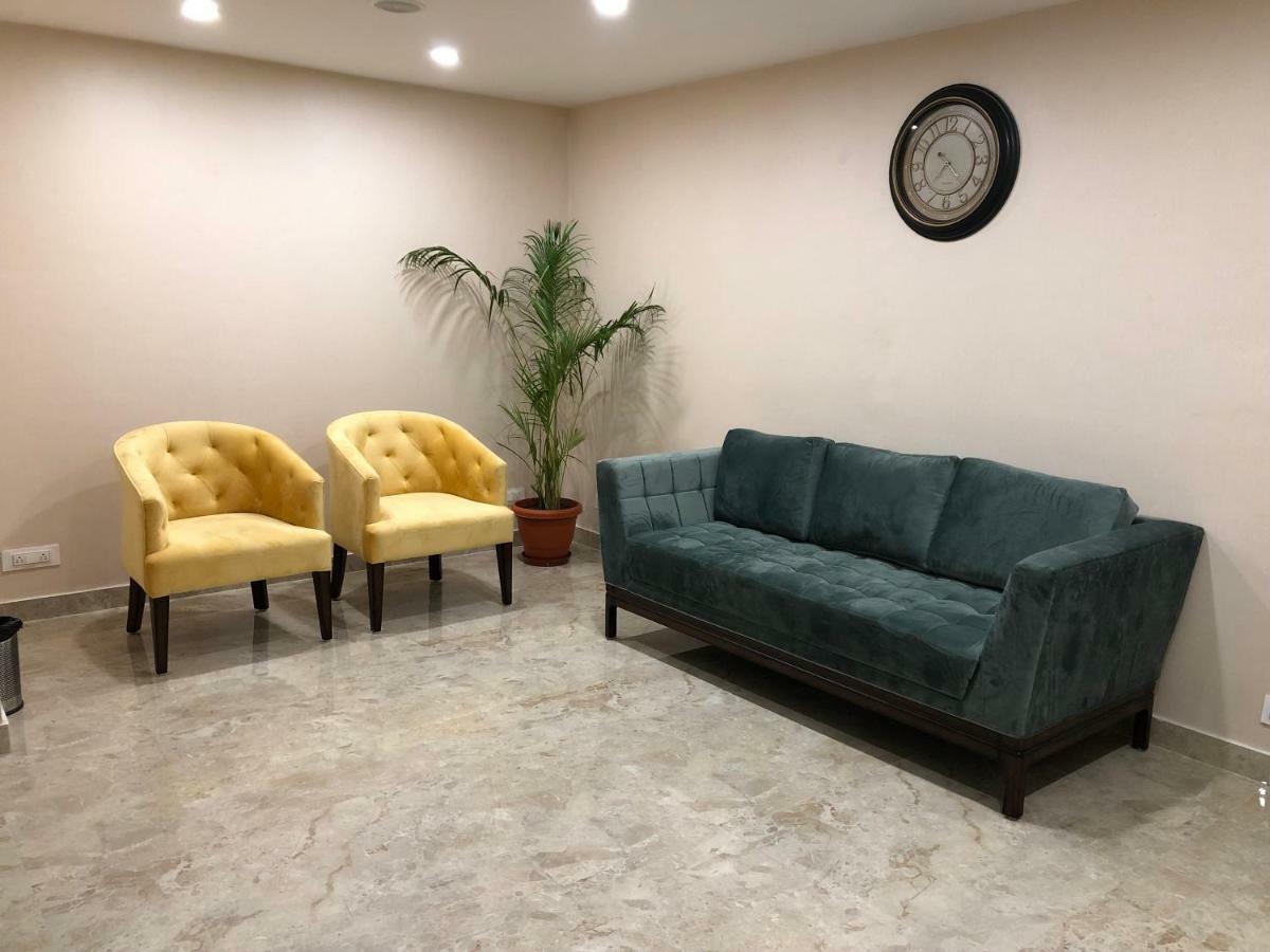 Hotel Ak Suites Patiāla エクステリア 写真